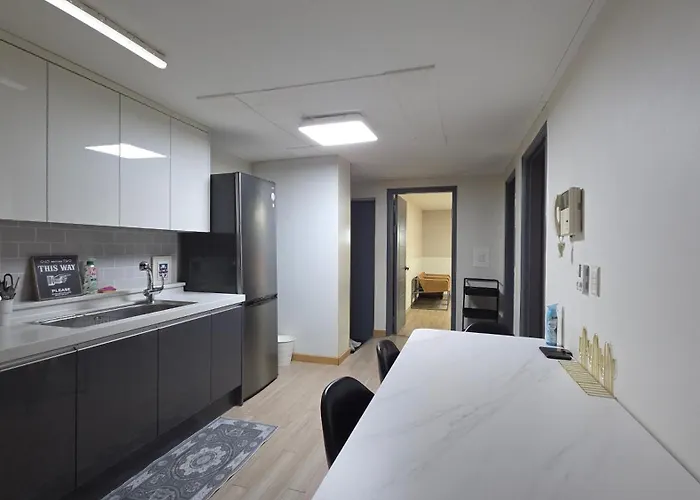 Apartment 언주역 따뜻한 2룸집